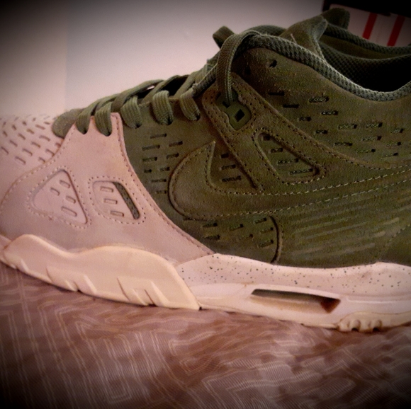 Nike - Picture 4 of 4